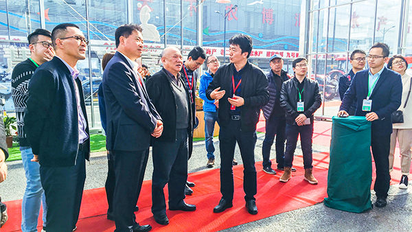 原浙江人大常委会副主任、党组副书记程渭山极其关注浙江省畜牧云平台数据动态